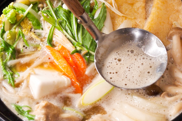 途中煮詰まったら少量のお酒を入れる